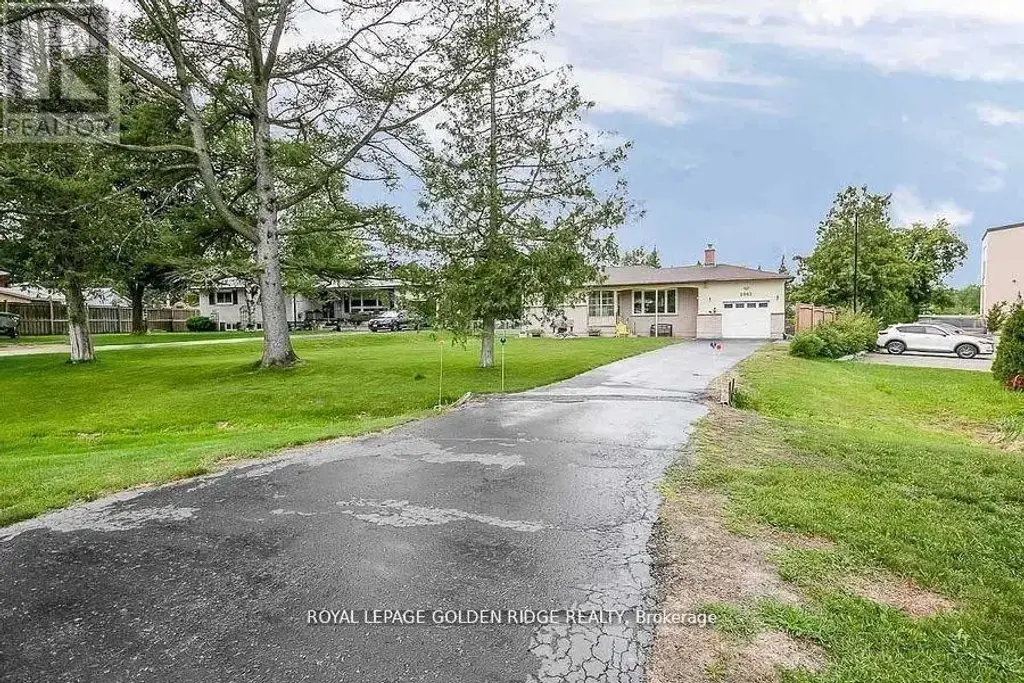 2082 Lea Road, Innisfil (Alcona)